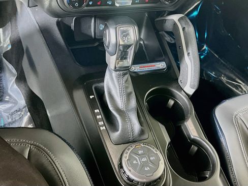 Used 2021 Ford Bronco First Edition AWD/4WD image 17