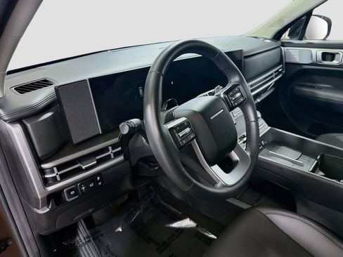 Used 2025 Hyundai Santa Fe XRT AWD/4WD image 11