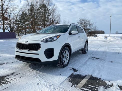 Used 2017 Kia Sportage LX w/ LX Popular Package image 3