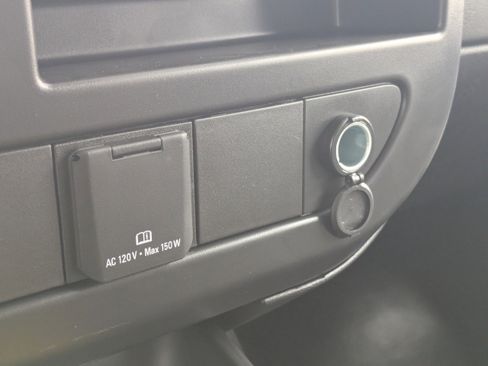 Used 2025 Chevrolet Express 3500 LS RWD image 27
