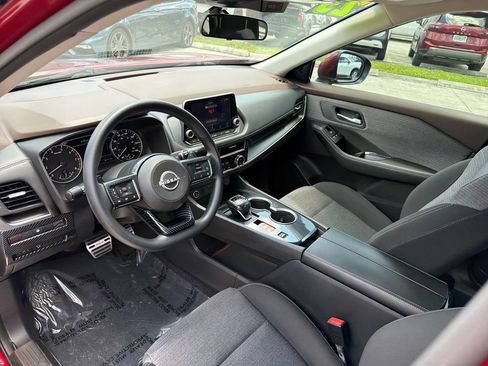 Certified 2023 Nissan Rogue SV FWD image 14