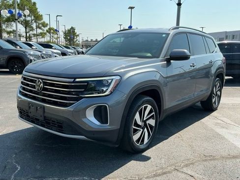 Used 2024 Volkswagen Atlas SE FWD image 7