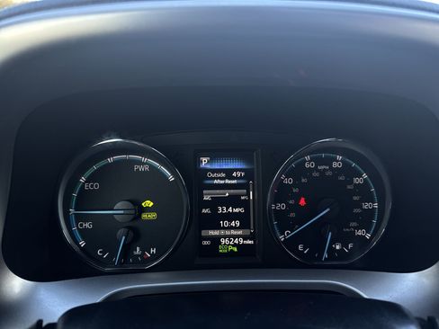 Used 2017 Toyota RAV4 Limited image 11