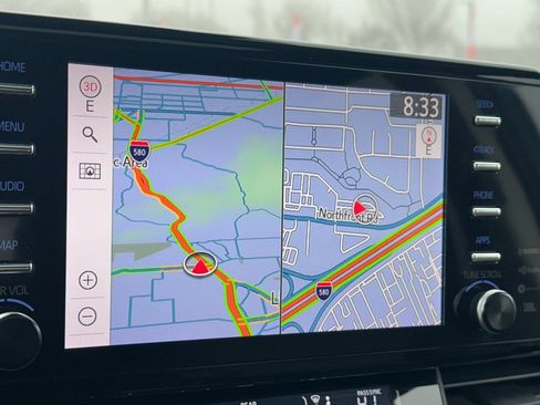 Used 2023 Toyota Sienna Platinum image 44