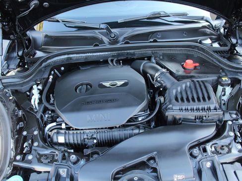 Used 2017 MINI Cooper S image 30