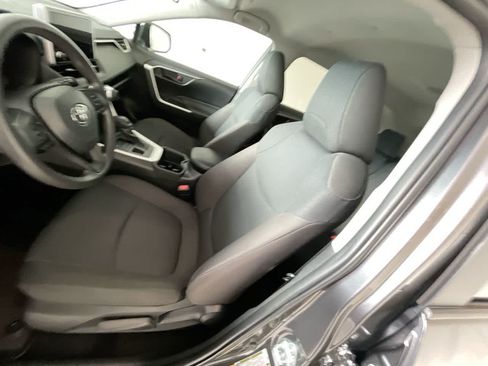 Used 2024 Toyota RAV4 LE AWD/4WD image 11