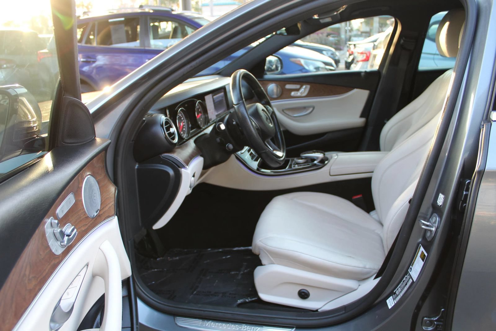 Used 2017 Mercedes-Benz E 300 image 9