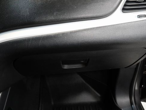 Used 2019 Dodge Journey GT image 36