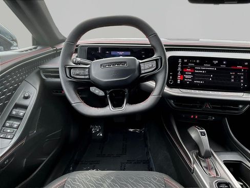 New 2026 Dodge Charger R/T AWD/4WD image 9