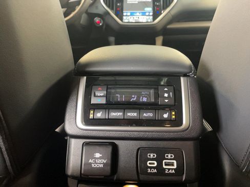 Used 2023 Subaru Ascent Touring AWD/4WD image 7