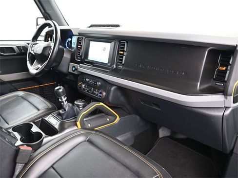 Used 2021 Ford Bronco Badlands image 10