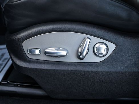 Used 2019 Porsche Macan image 18