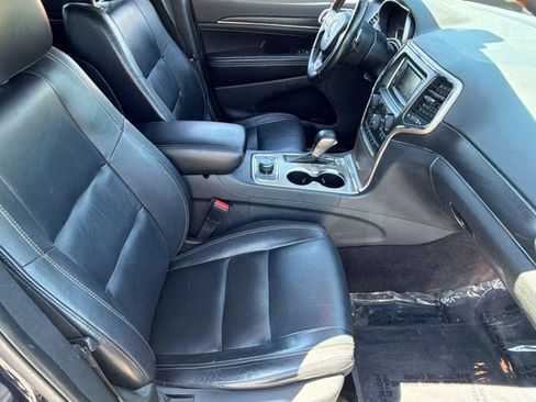 Used 2016 Jeep Grand Cherokee Limited AWD/4WD image 22