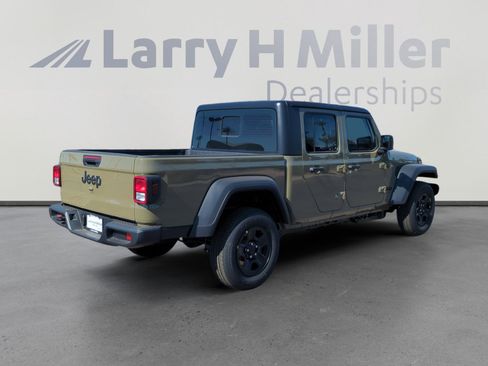 New 2026 Jeep Gladiator Sport image 5