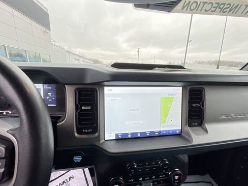 Used 2024 Ford Bronco Outer Banks image 16