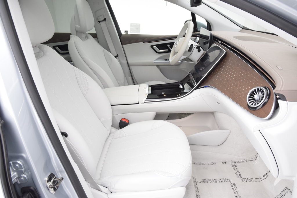 Certified 2023 Mercedes-Benz EQE 350+ SUV image 16