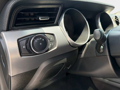 Used 2019 Ford Mustang GT w/ Black Accent Package RWD image 31