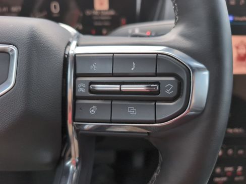 Used 2025 GMC Terrain Elevation w/ Elevation Premium Package AWD/4WD image 21