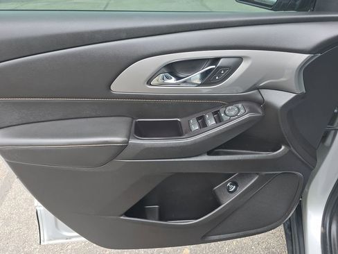 Used 2018 Chevrolet Traverse LT FWD image 21