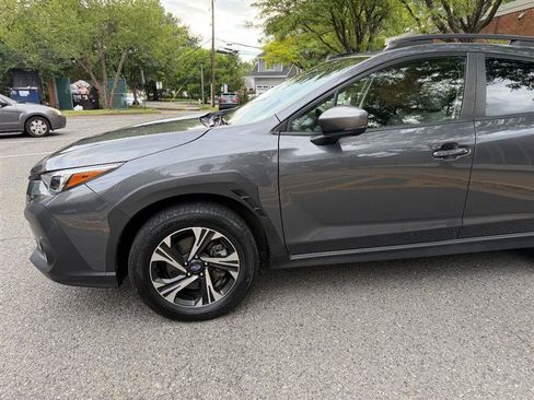 Used 2024 Subaru Crosstrek 2.0i Premium AWD/4WD image 14