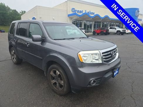 Used 2015 Honda Pilot SE image 1