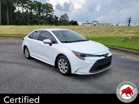 Used 2025 Toyota Corolla LE FWD image 9