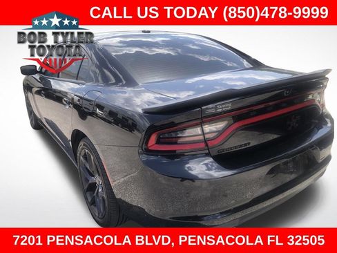 Used 2022 Dodge Charger SXT w/ Blacktop Package RWD image 1