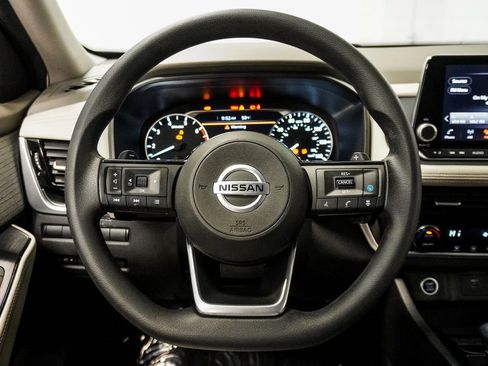 Used 2021 Nissan Rogue SV image 14