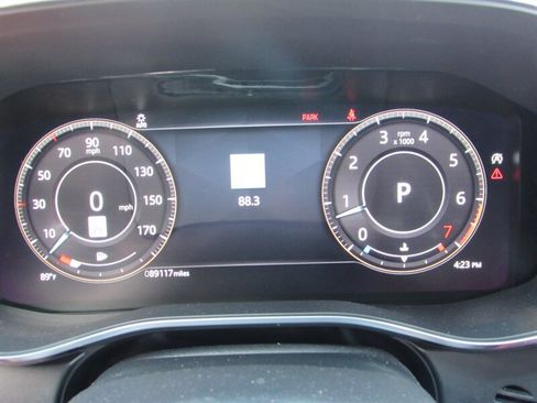 Used 2021 Jaguar XF R-Dynamic SE AWD/4WD image 17