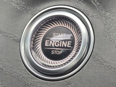 Certified 2022 Mercedes-Benz E 350 4MATIC Sedan image 37