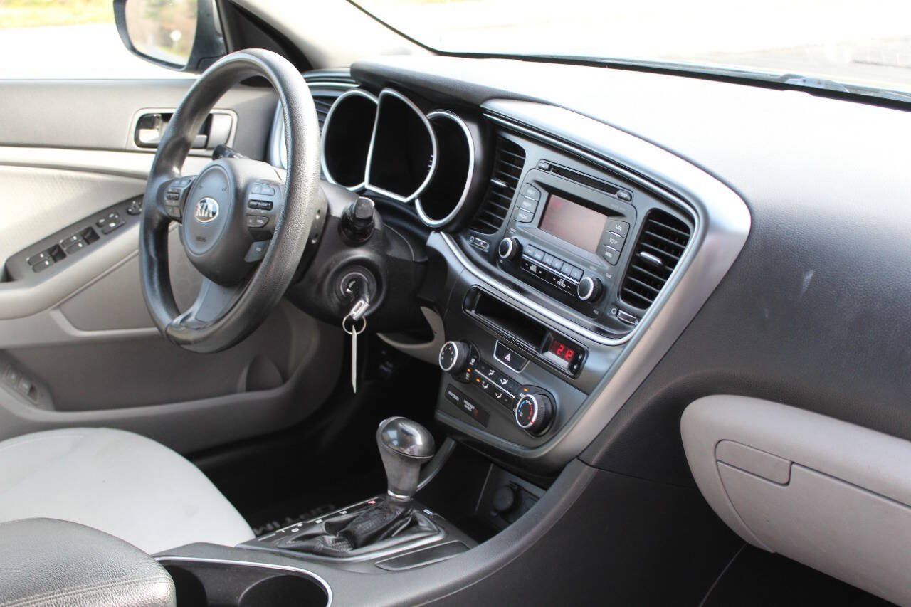 Used 2015 Kia Optima LX FWD image 36