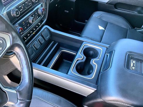 Used 2019 Chevrolet Silverado 2500 LTZ w/ Duramax Plus Package AWD/4WD image 17