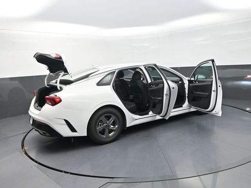 Used 2023 Kia K5 LXS image 37
