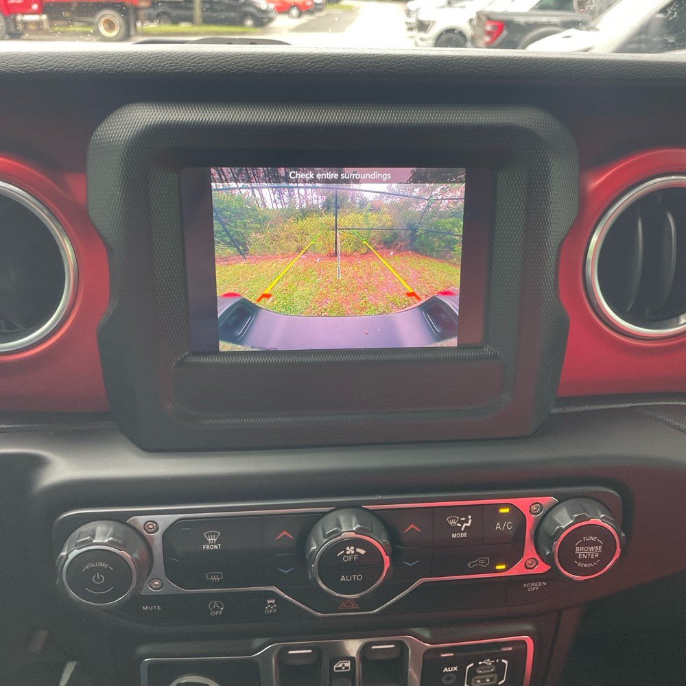 Used 2021 Jeep Gladiator Rubicon AWD/4WD image 15