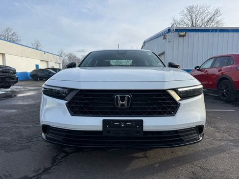 Used 2024 Honda Accord Sport image 7