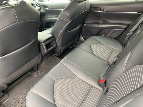 Used 2024 Toyota Camry SE image 14