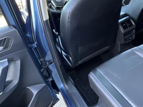 Used 2020 Volkswagen Tiguan SE w/ Panoramic Sunroof Package image 21