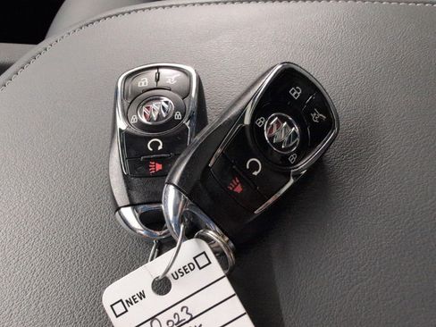 Used 2023 Buick Enclave Essence w/ Experience Buick Package AWD/4WD image 29