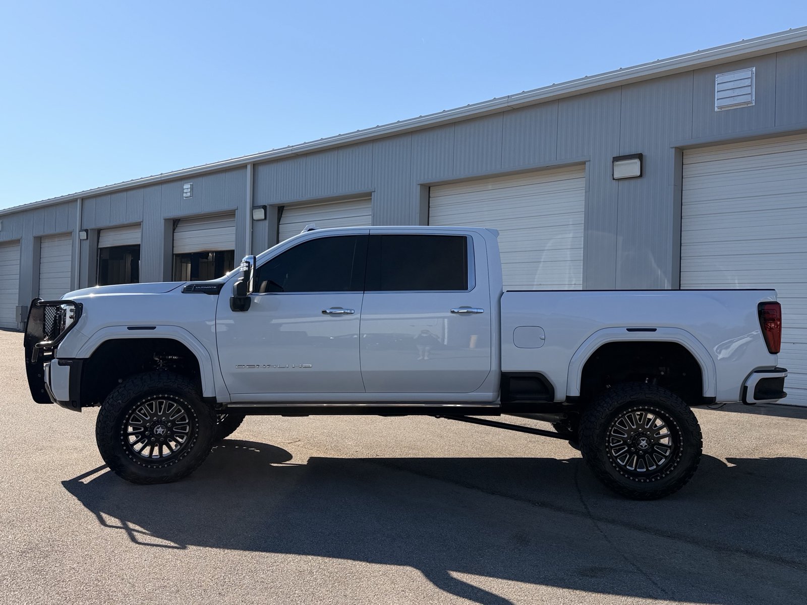 Used 2026 GMC Sierra 2500 Denali Ultimate w/ Max Trailering Package AWD/4WD image 9