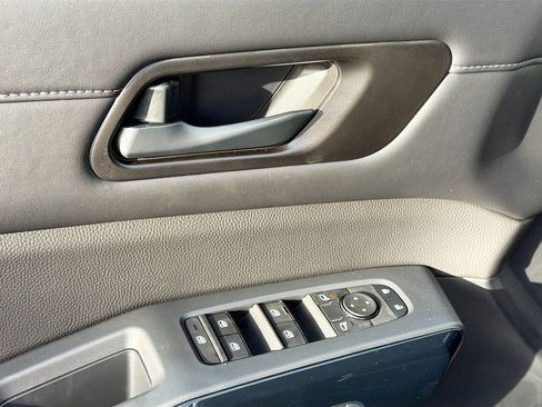 New 2025 Nissan Pathfinder SV w/ Cargo Package image 18