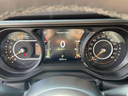 Certified 2025 Jeep Wrangler Unlimited Sahara AWD/4WD image 14