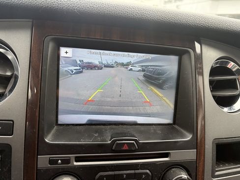 Used 2016 Ford Expedition EL Platinum image 22