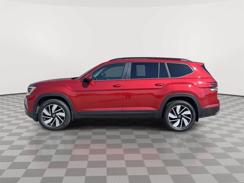 Certified 2024 Volkswagen Atlas SE AWD/4WD image 1