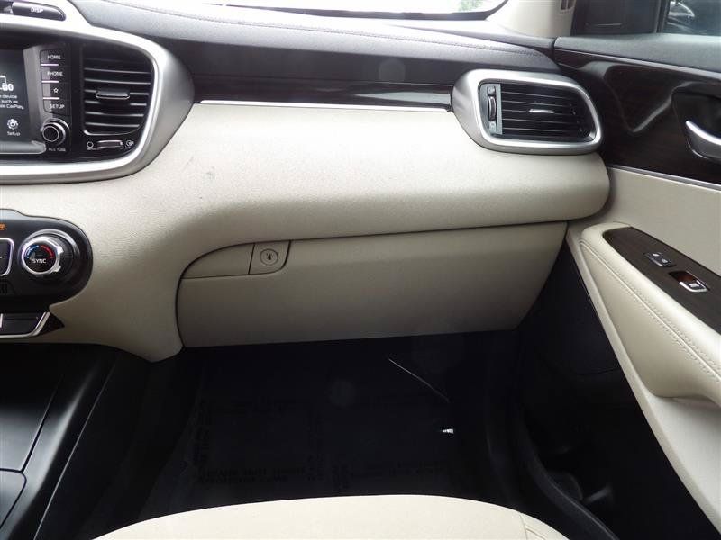 Used 2019 Kia Sorento AWD w/ LX Convenience Package image 20
