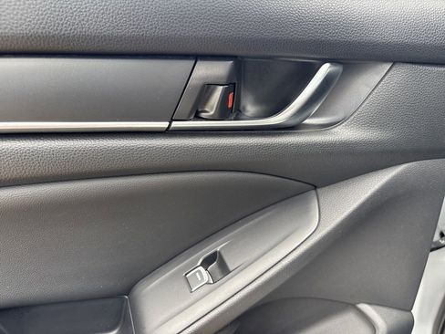 Used 2022 Honda Accord Sport image 41