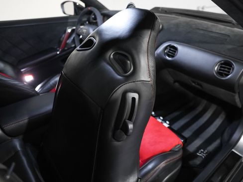 Used 2010 Nissan GT-R Premium AWD/4WD image 29