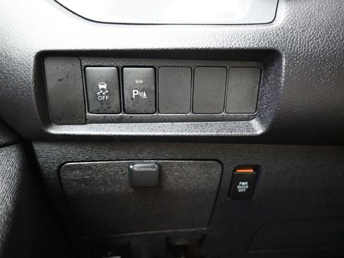 Used 2020 Toyota Sienna SE Premium image 26