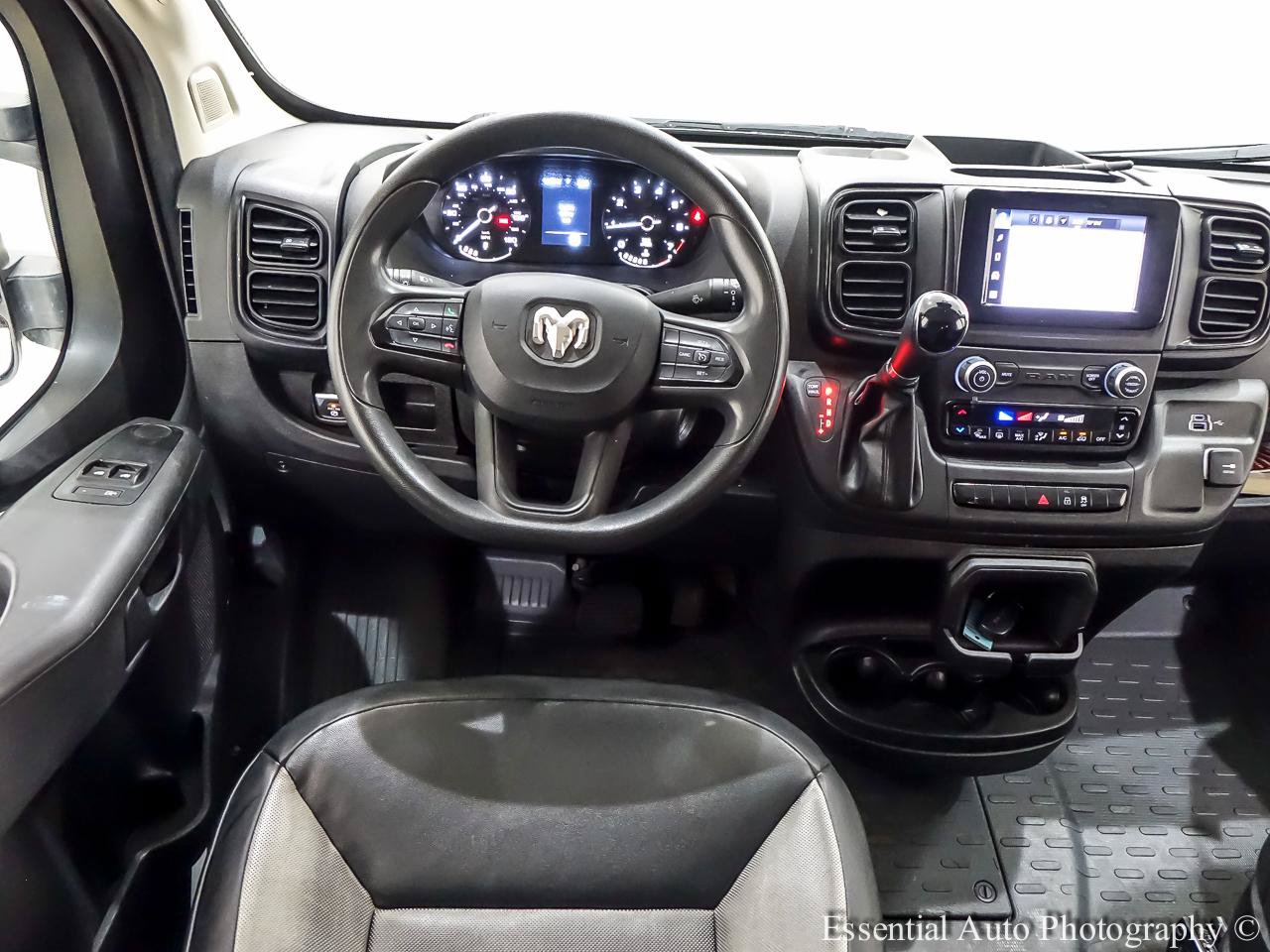 Used 2023 RAM ProMaster 2500 FWD image 9