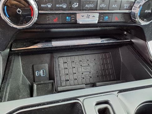 Used 2023 Ford F150 Lariat w/ Equipment Group 502A High image 17