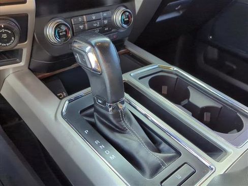 Used 2019 Ford F150 Lariat w/ Equipment Group 502A Luxury image 19